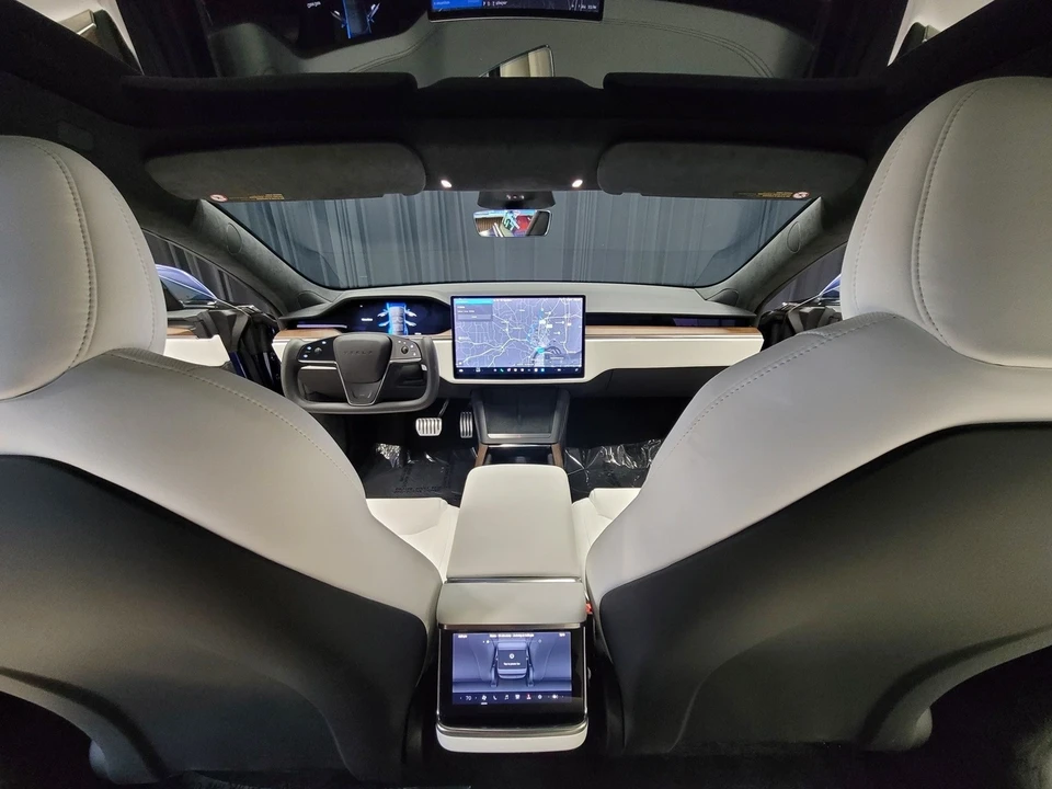 2021 Tesla Model S - Image 2 of 12