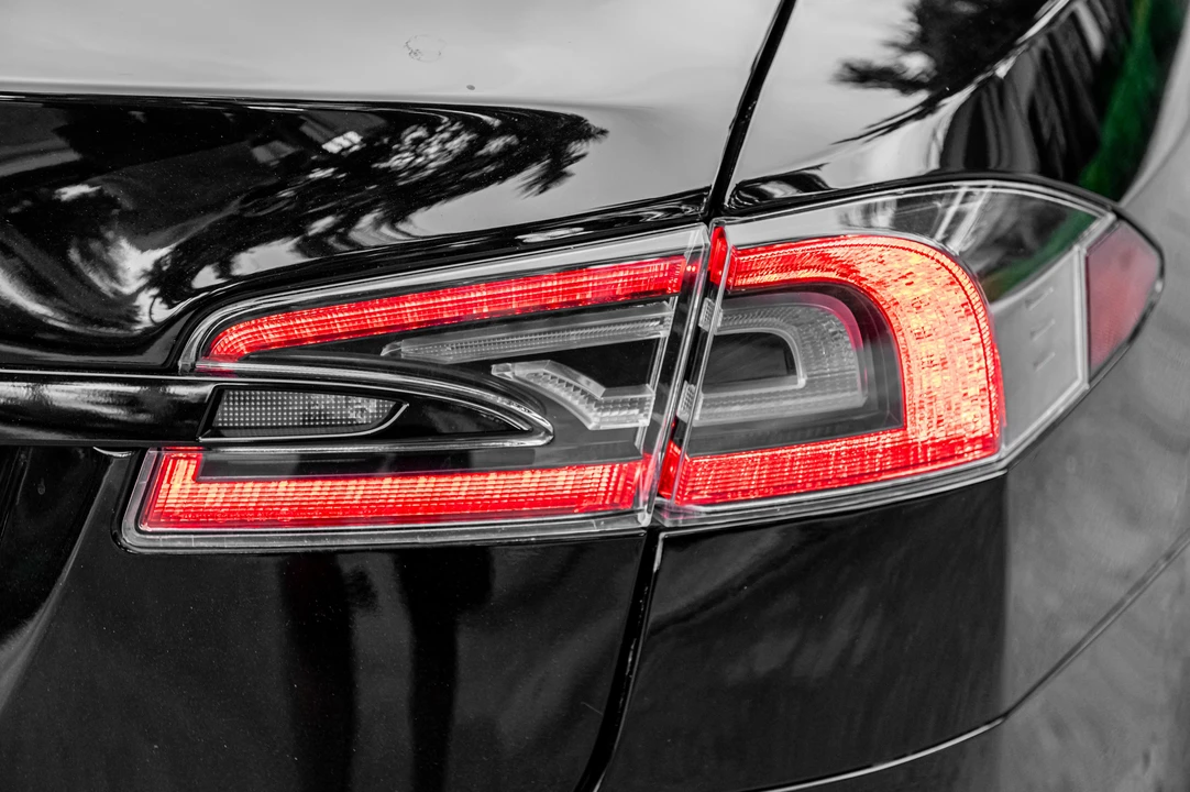 2021 Tesla Model S - Image 30 of 31