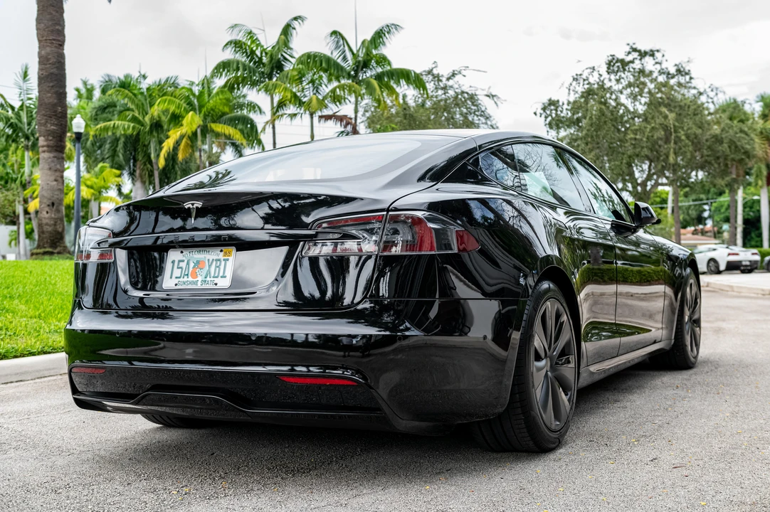2021 Tesla Model S - Image 9 of 31