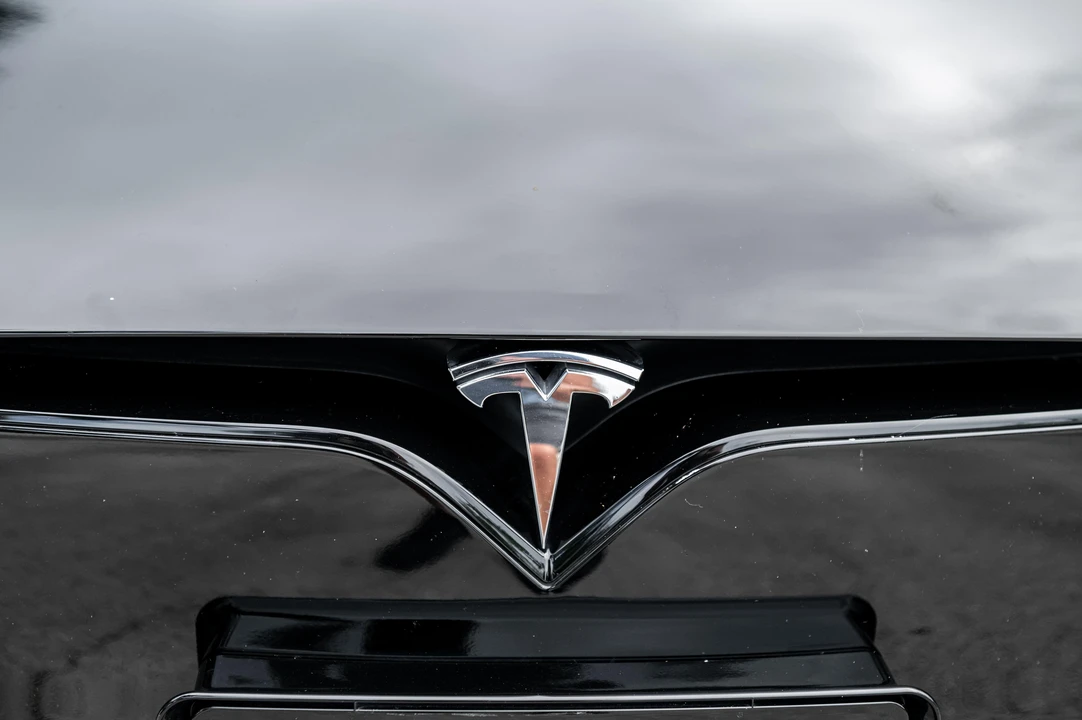 2021 Tesla Model S - Image 14 of 31