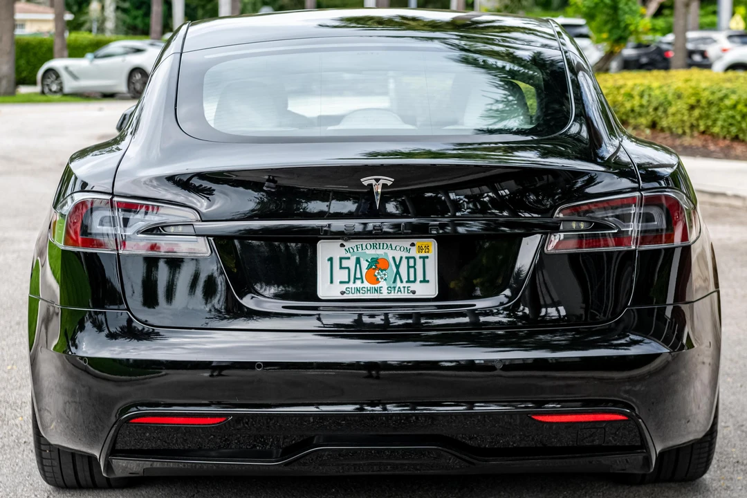 2021 Tesla Model S - Image 5 of 31