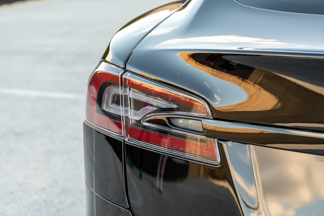2021 Tesla Model S - Image 27 of 31