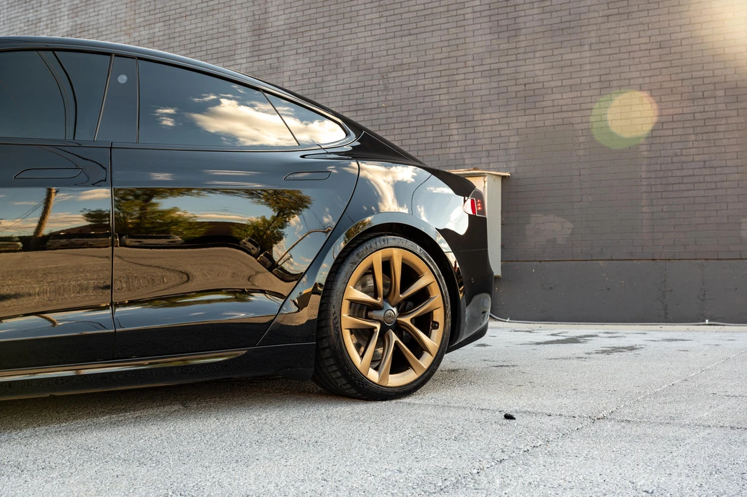 2021 Tesla Model S - Image 24 of 31