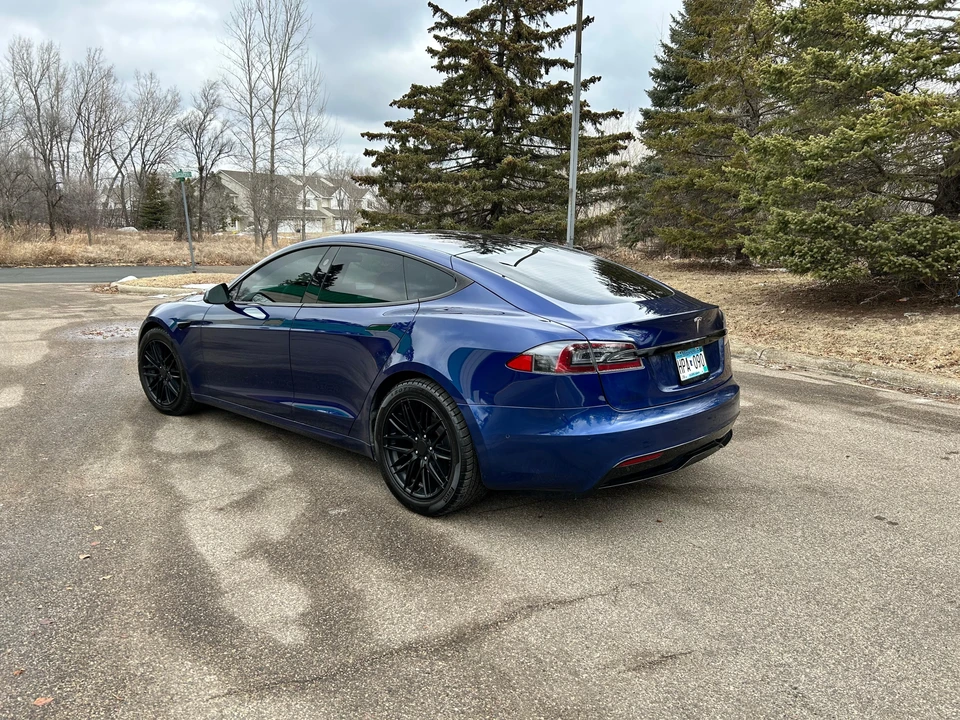 2021 Tesla Model S - Image 10 of 31