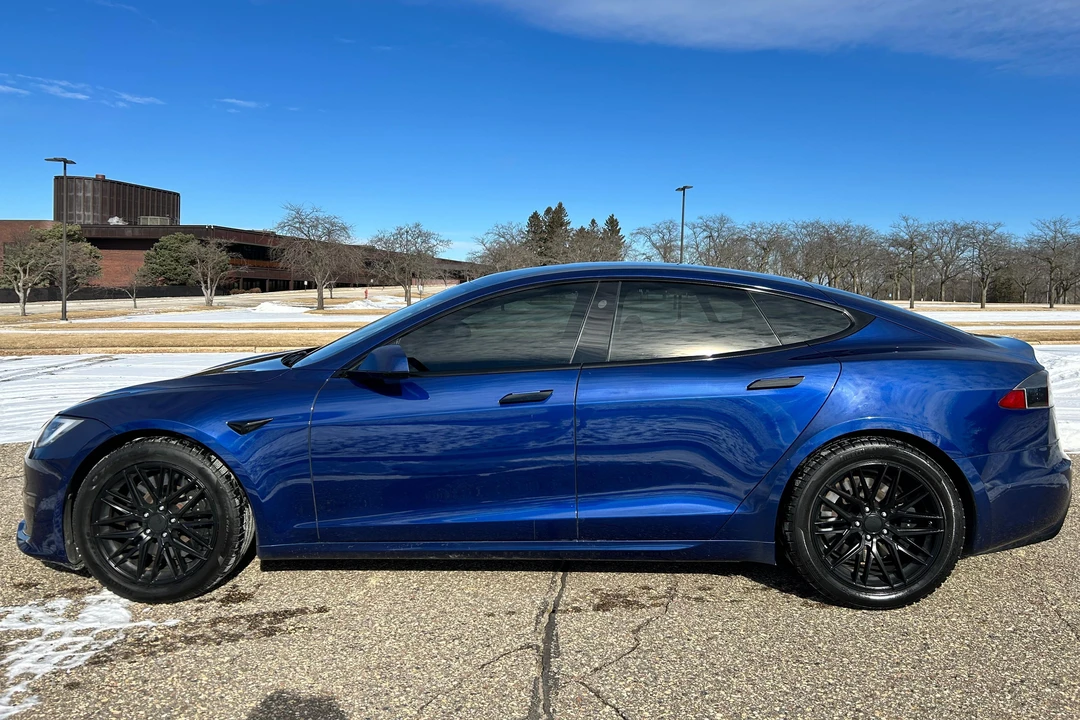 2021 Tesla Model S - Image 9 of 31