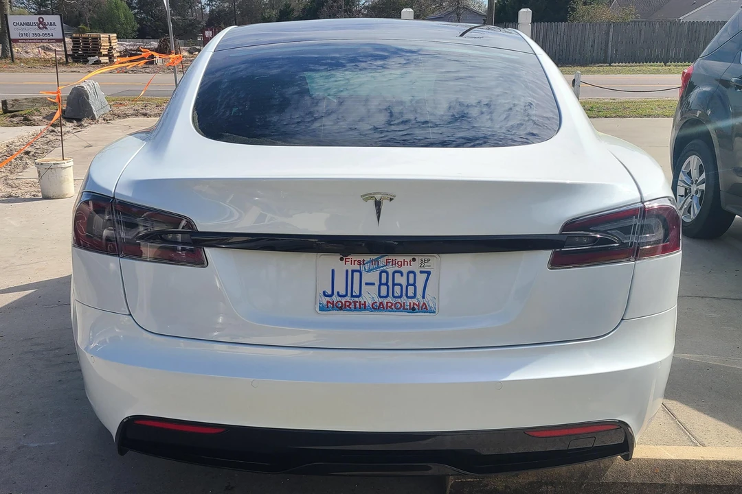 2022 Tesla Model S - Image 5 of 31