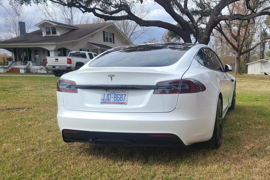 2022 Tesla Model S - Image 11 of 31