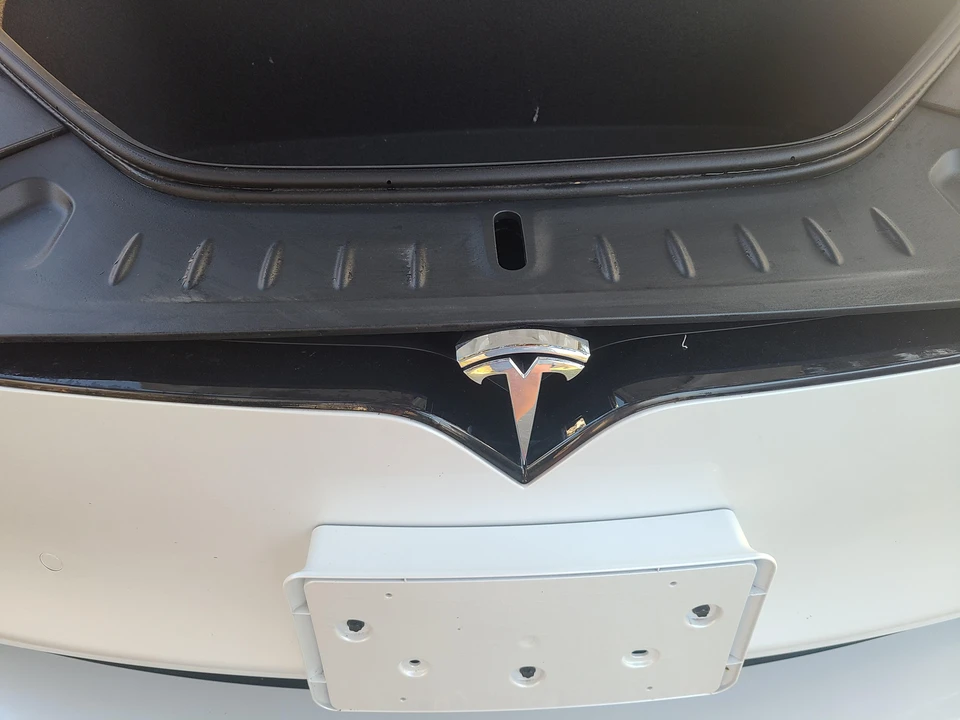 2022 Tesla Model S - Image 16 of 31