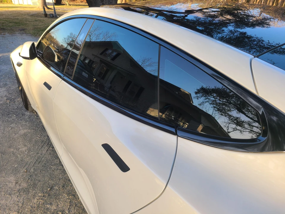 2022 Tesla Model S - Image 29 of 31