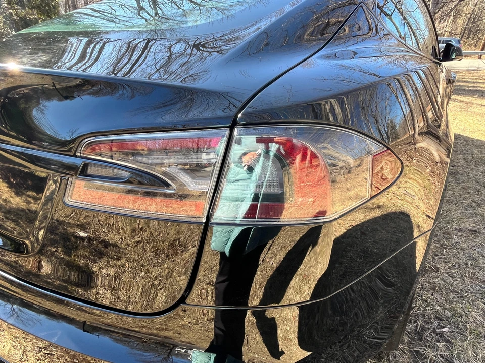2021 Tesla Model S - Image 25 of 31