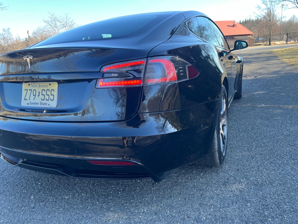 2021 Tesla Model S - Image 23 of 31