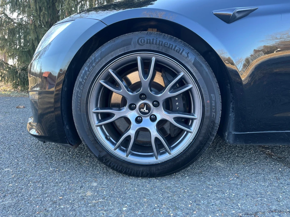 2021 Tesla Model S - Image 29 of 31