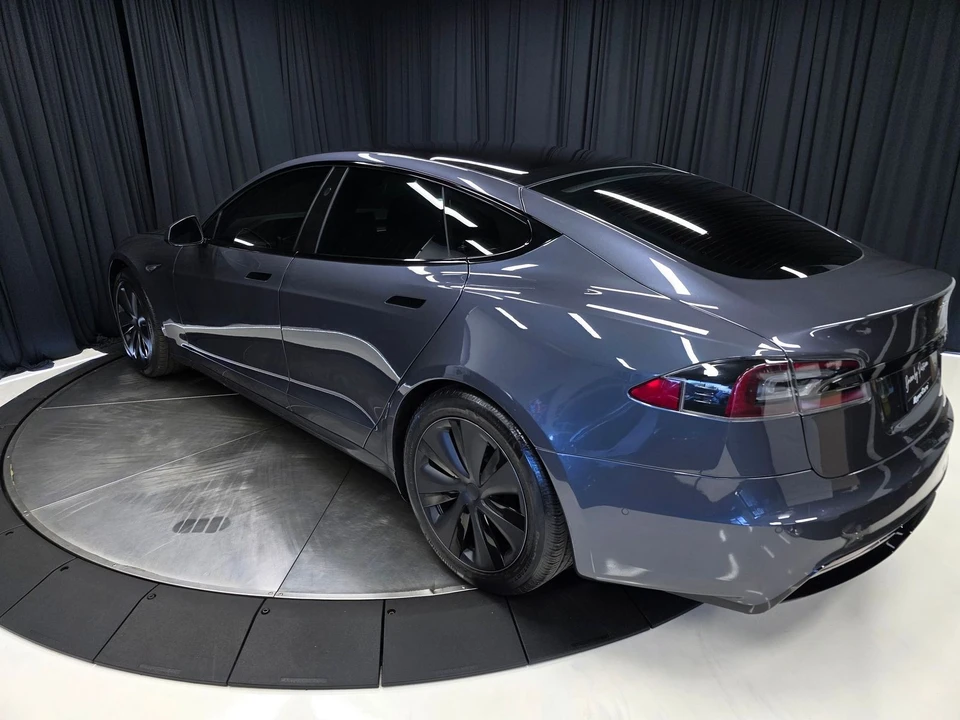 2021 Tesla Model S - Image 10 of 21