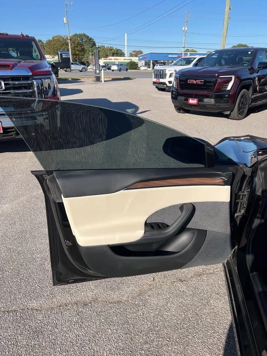 2021 Tesla Model S - Image 9 of 12