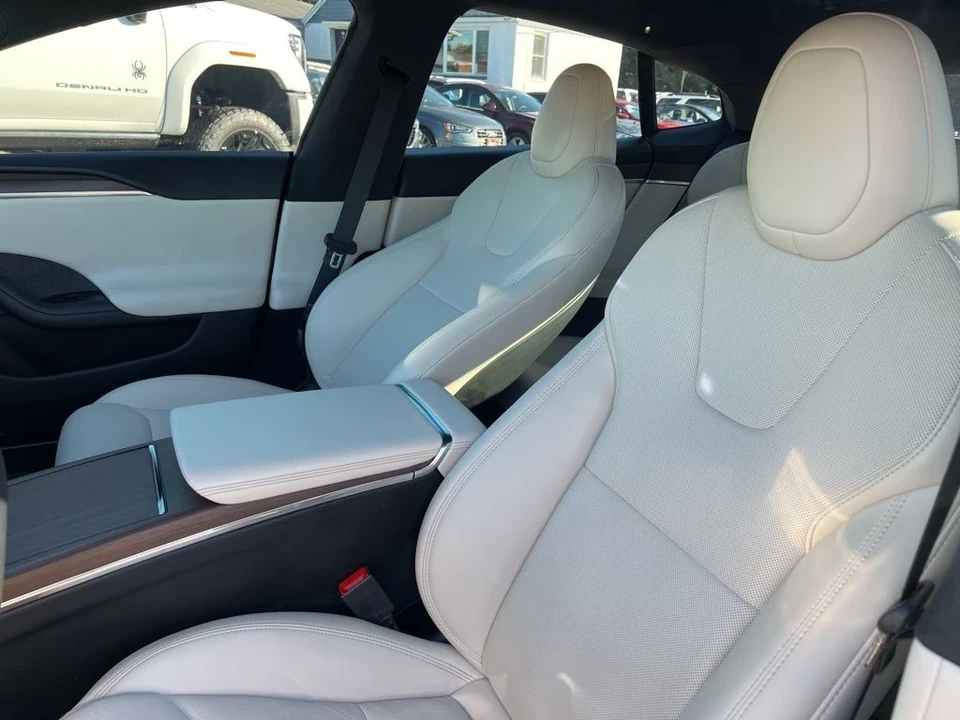 2021 Tesla Model S - Image 11 of 12