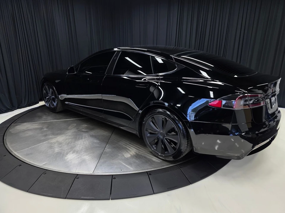 2021 Tesla Model S - Image 11 of 12