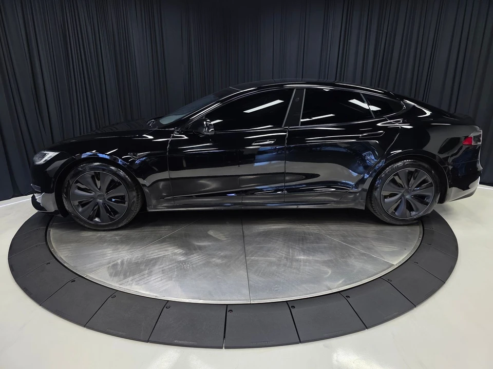 2021 Tesla Model S - Image 10 of 12