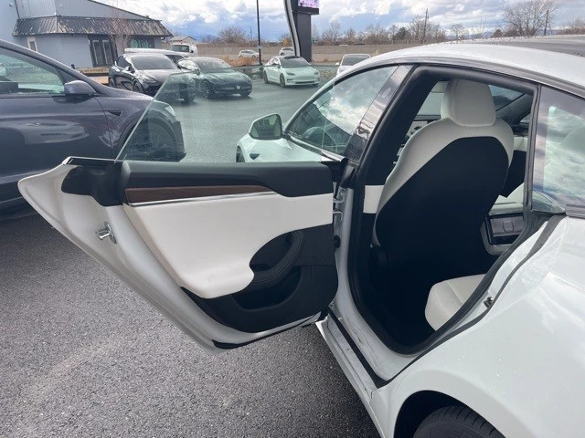 2021 Tesla Model S - Image 10 of 20