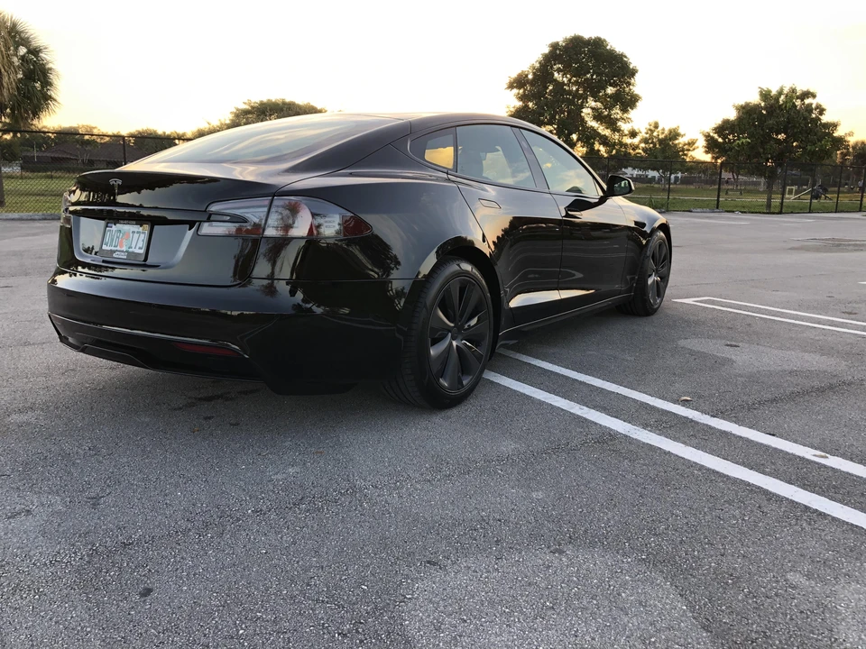 2021 Tesla Model S - Image 21 of 31