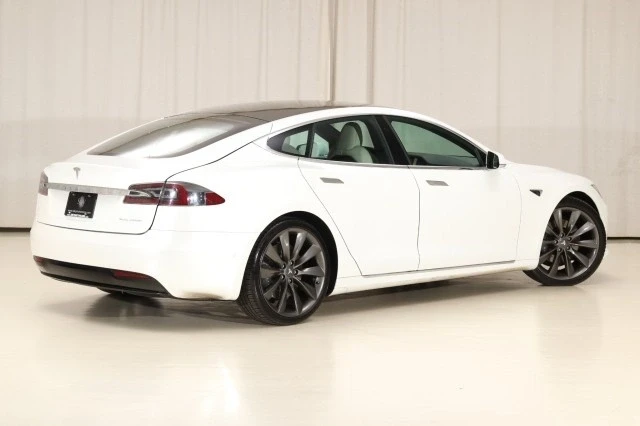 2021 Tesla Model S - Image 17 of 21