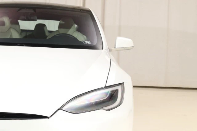 2021 Tesla Model S - Image 9 of 21