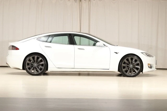2021 Tesla Model S - Image 16 of 21
