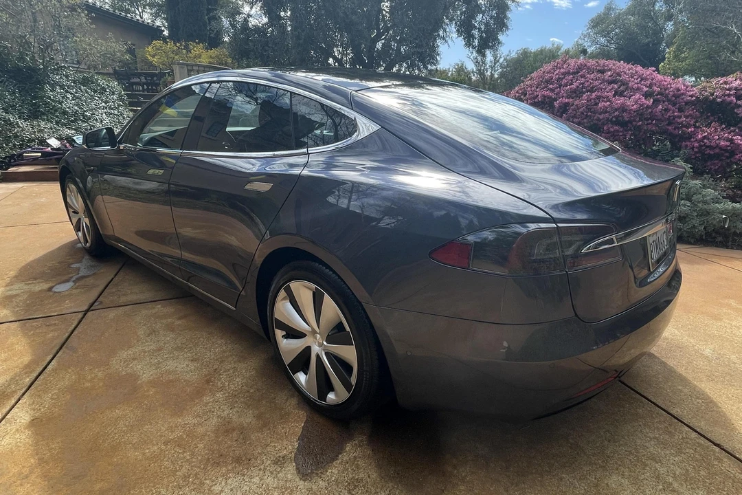 2021 Tesla Model S - Image 10 of 16