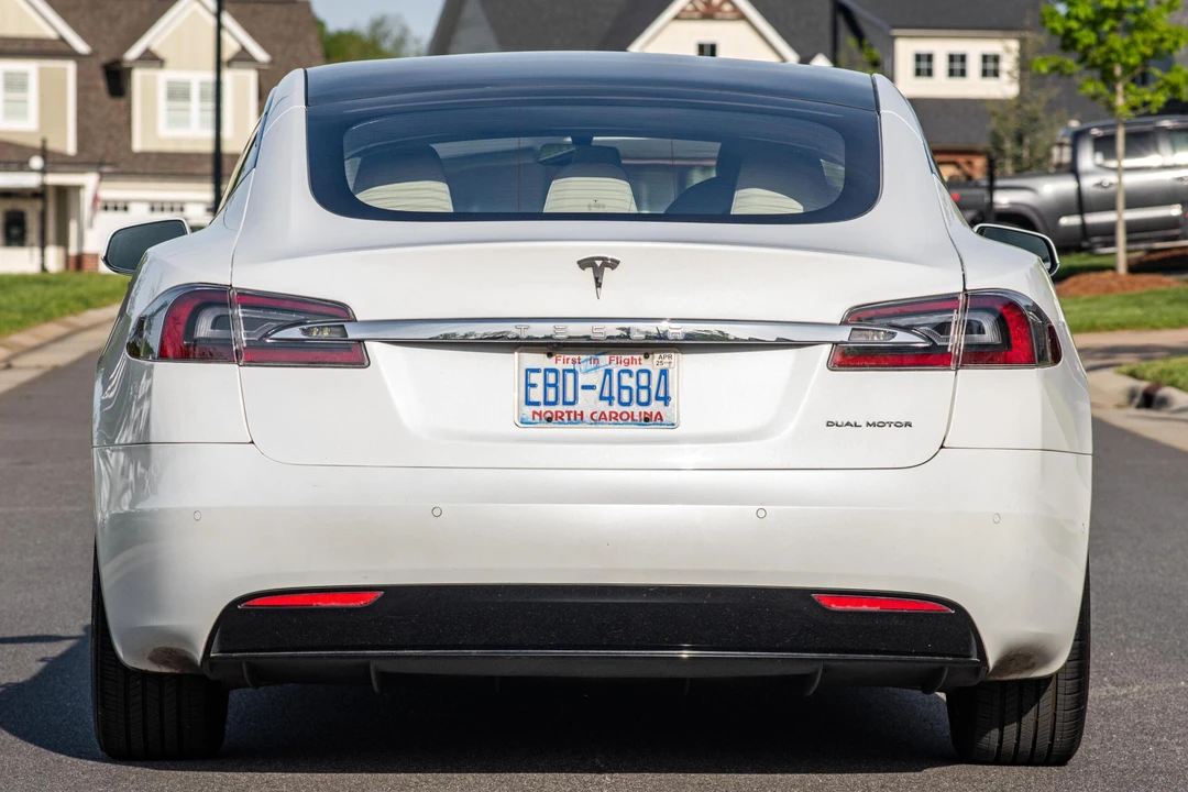 2021 Tesla Model S - Image 5 of 31