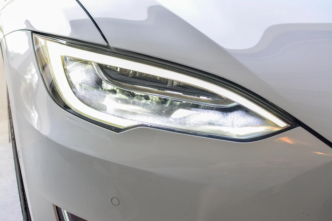 2021 Tesla Model S - Image 9 of 31