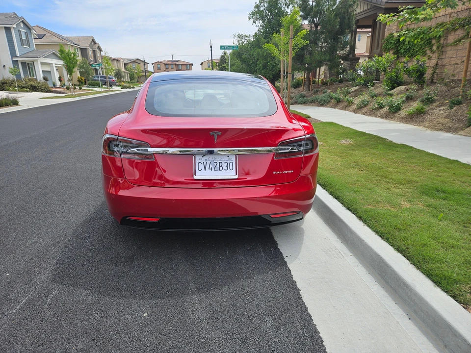 2021 Tesla Model S - Image 14 of 31