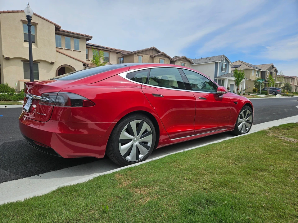 2021 Tesla Model S - Image 18 of 31