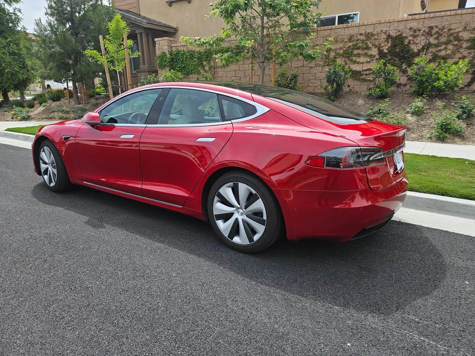 2021 Tesla Model S - Image 11 of 31