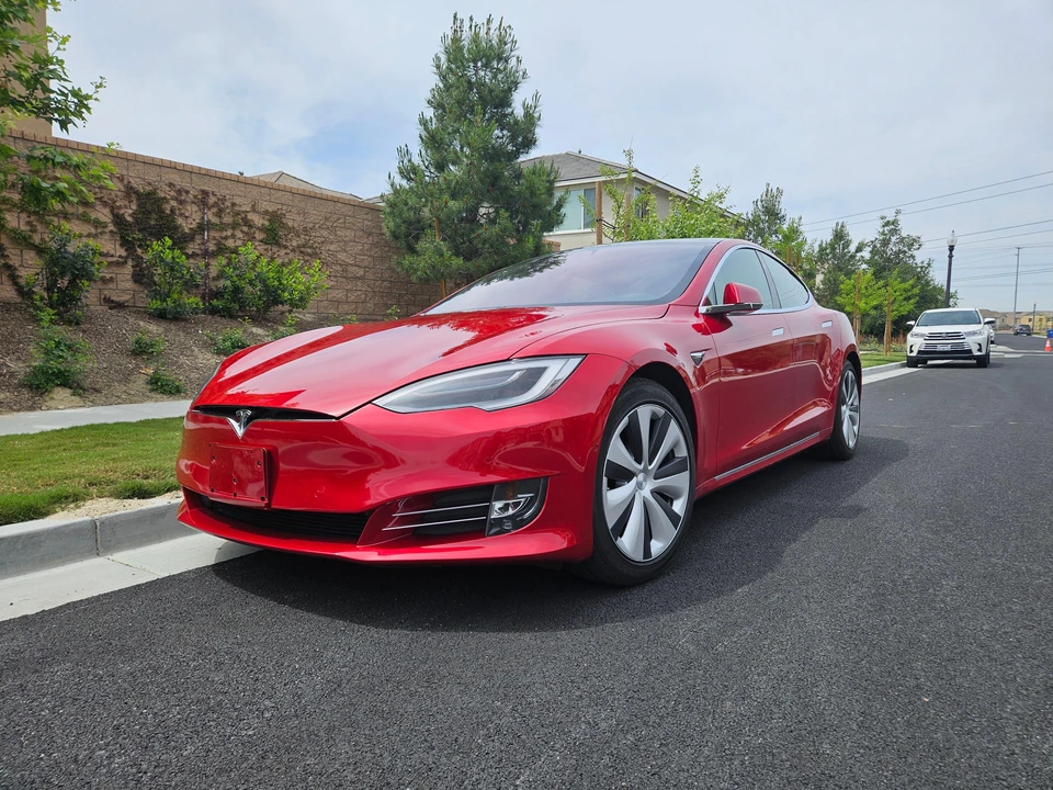 2021 Tesla Model S - Image 9 of 31