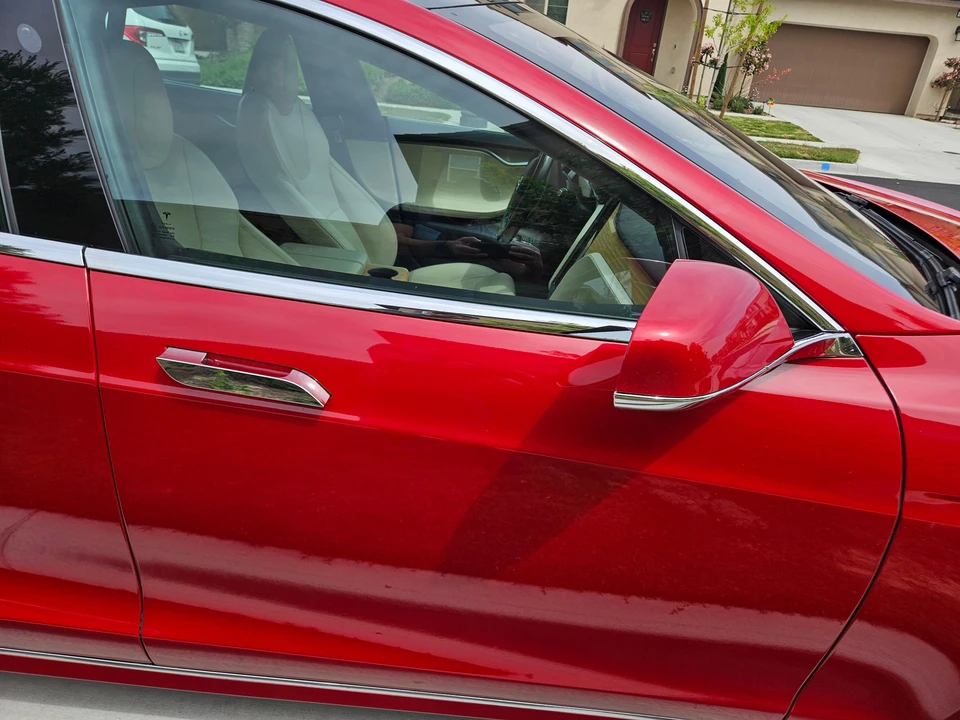 2021 Tesla Model S - Image 30 of 31