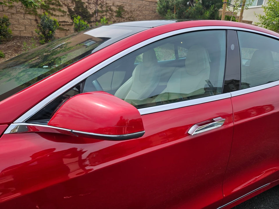2021 Tesla Model S - Image 27 of 31