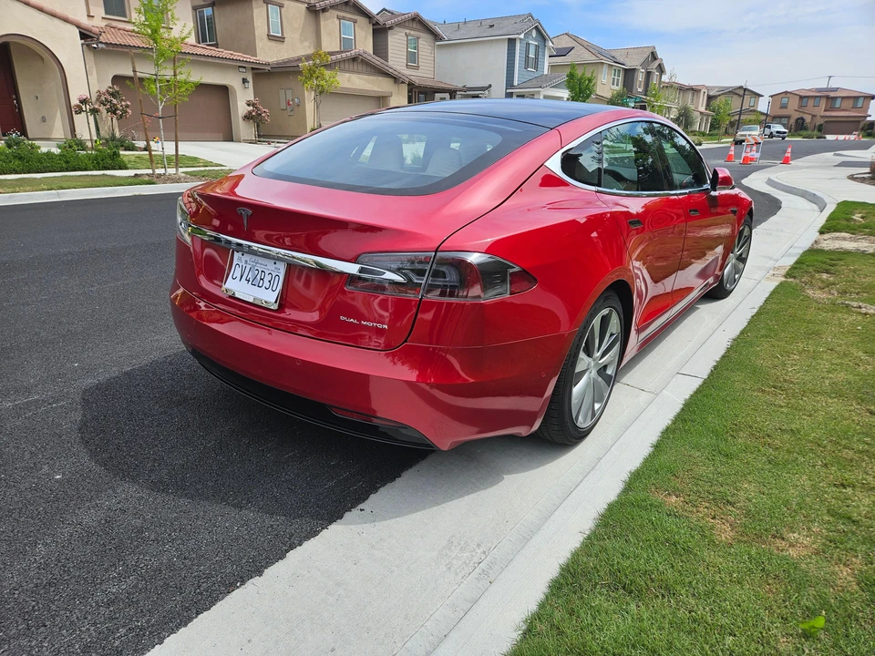2021 Tesla Model S - Image 16 of 31