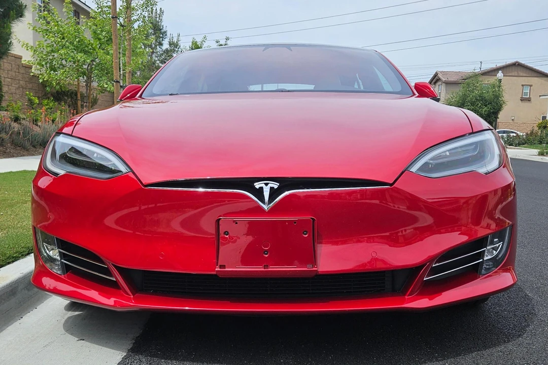 2021 Tesla Model S - Image 2 of 31