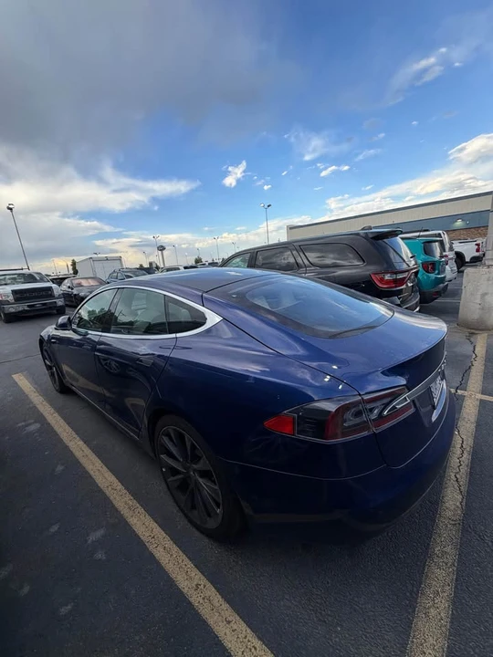 2021 Tesla Model S - Image 4 of 8