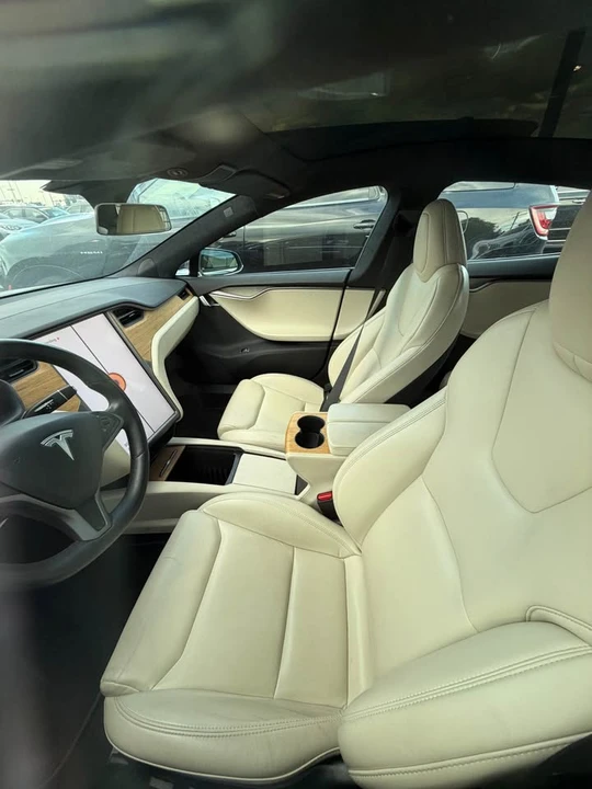 2021 Tesla Model S - Image 7 of 8
