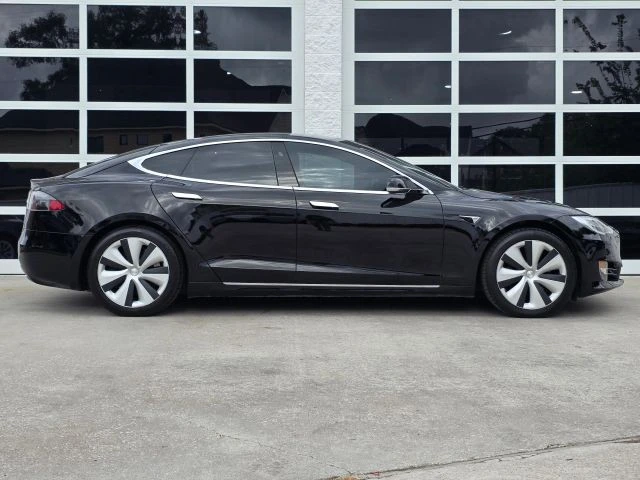2021 Tesla Model S - Image 2 of 21