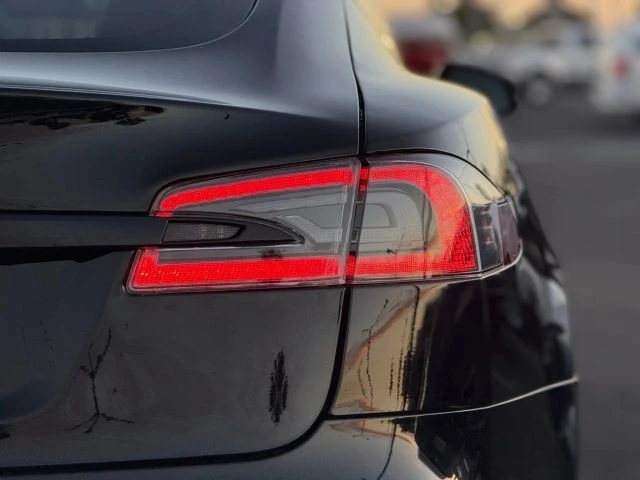 2021 Tesla Model S - Image 9 of 12