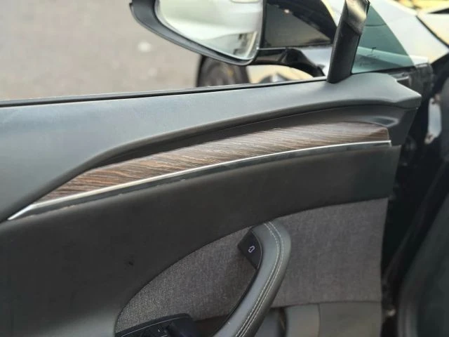 2021 Tesla Model S - Image 19 of 21