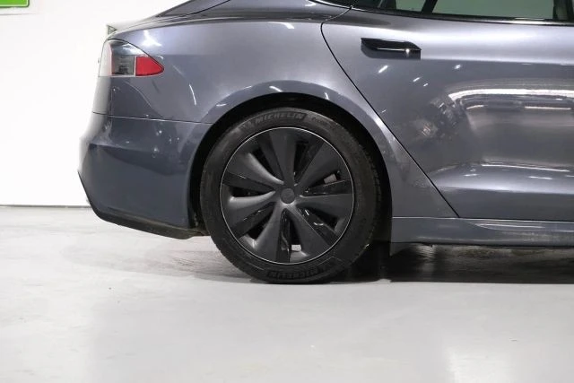 2021 Tesla Model S - Image 17 of 21