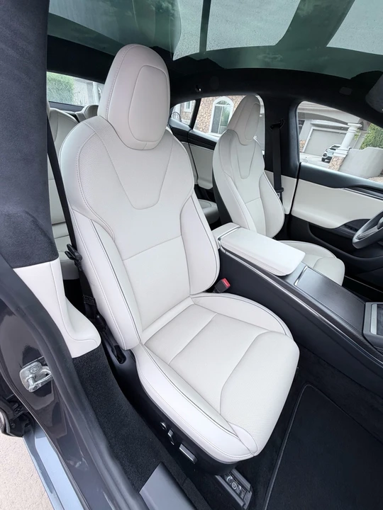2021 Tesla Model S Plaid - Image 7 of 11