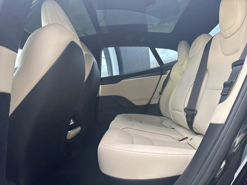 2021 Tesla Model S Plaid - Image 16 of 21