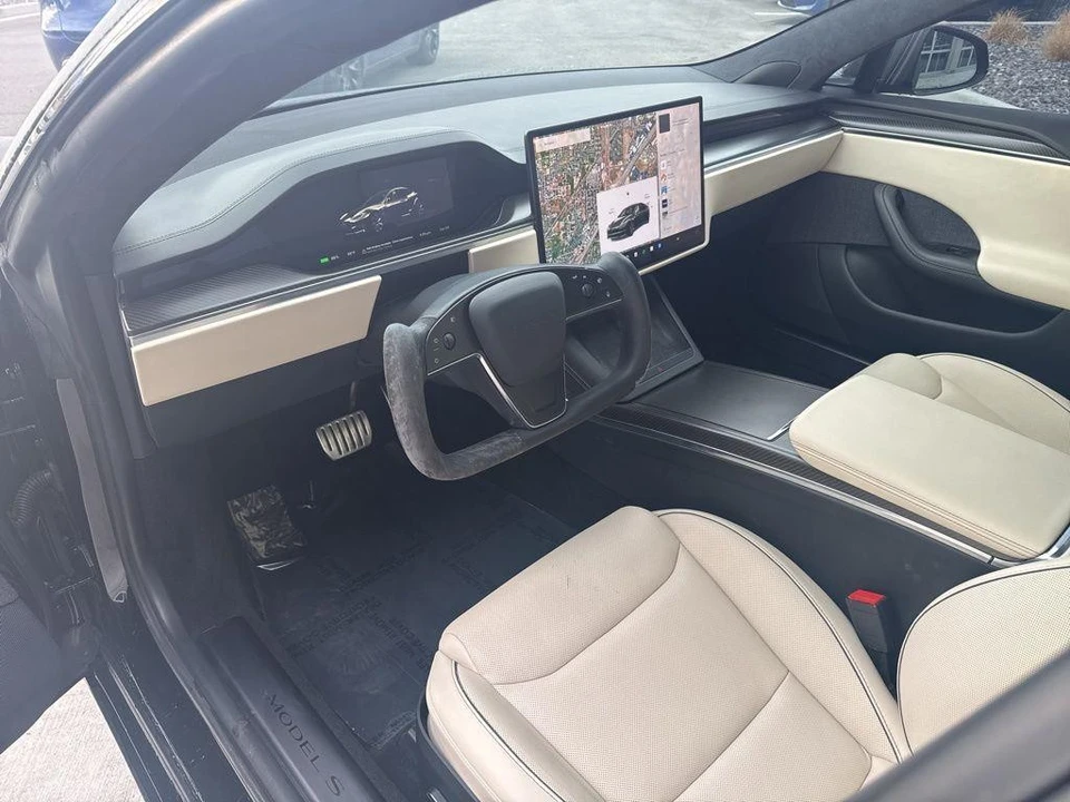 2021 Tesla Model S Plaid - Image 12 of 21