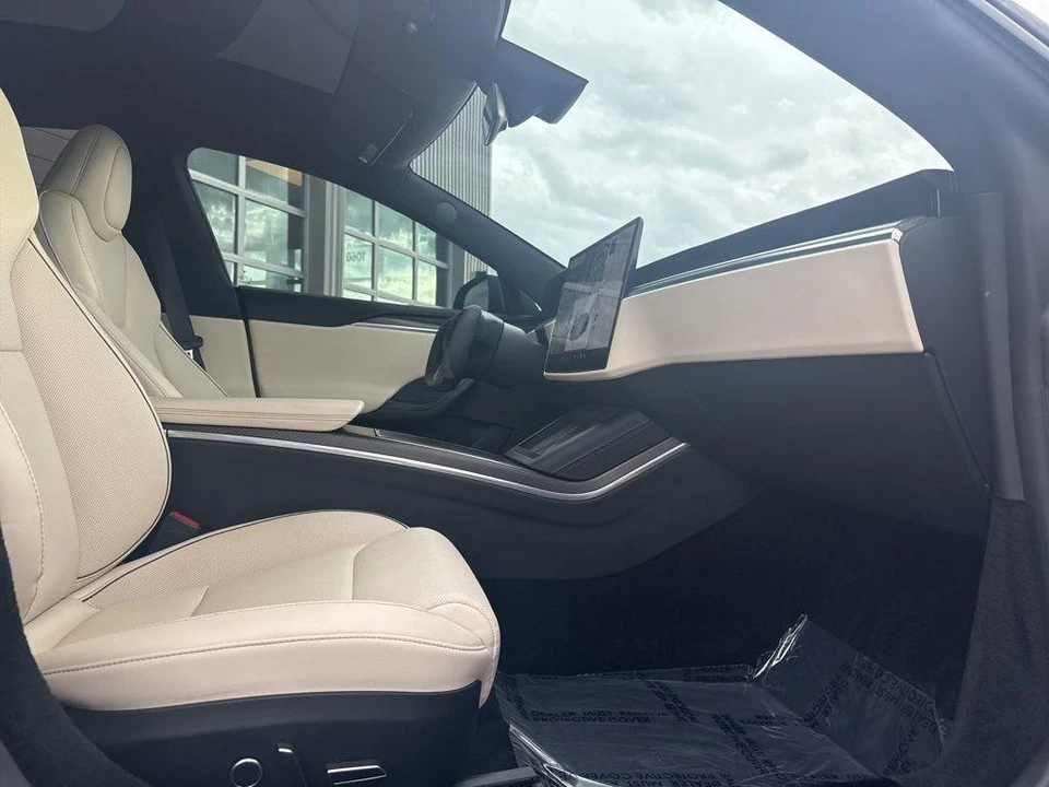 2021 Tesla Model S Plaid - Image 24 of 27