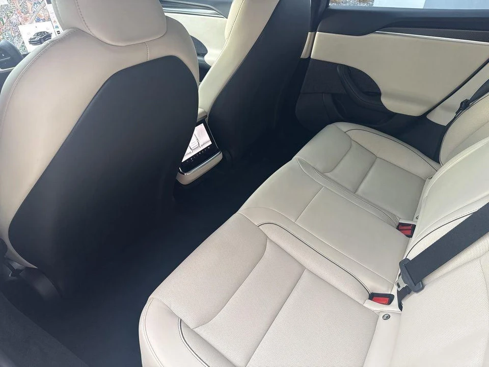 2021 Tesla Model S Plaid - Image 15 of 27