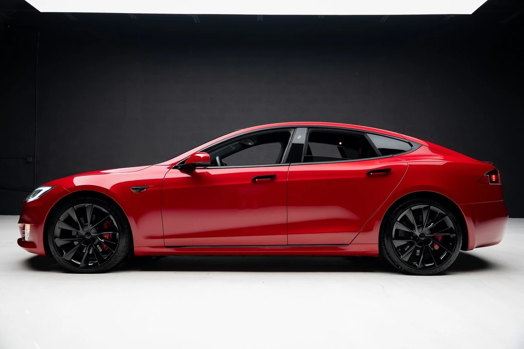 2021 Tesla Model S Plaid - Image 16 of 21