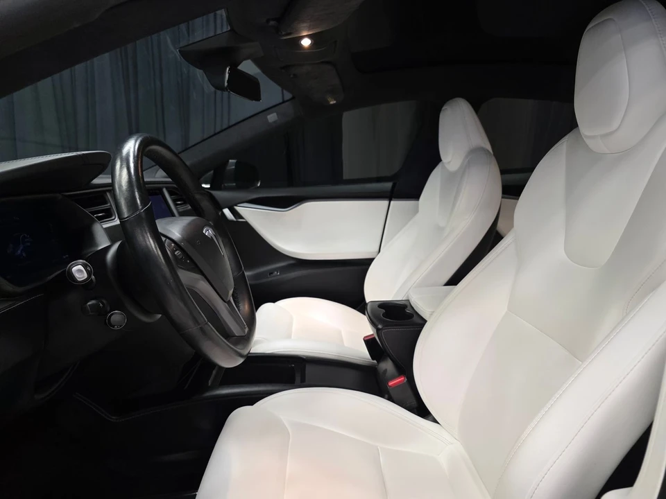 2021 Tesla Model S Plaid - Image 17 of 21